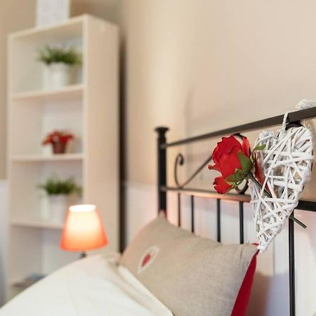 Terrazze Italiane City Center - Red Apartment Верона Екстериор снимка