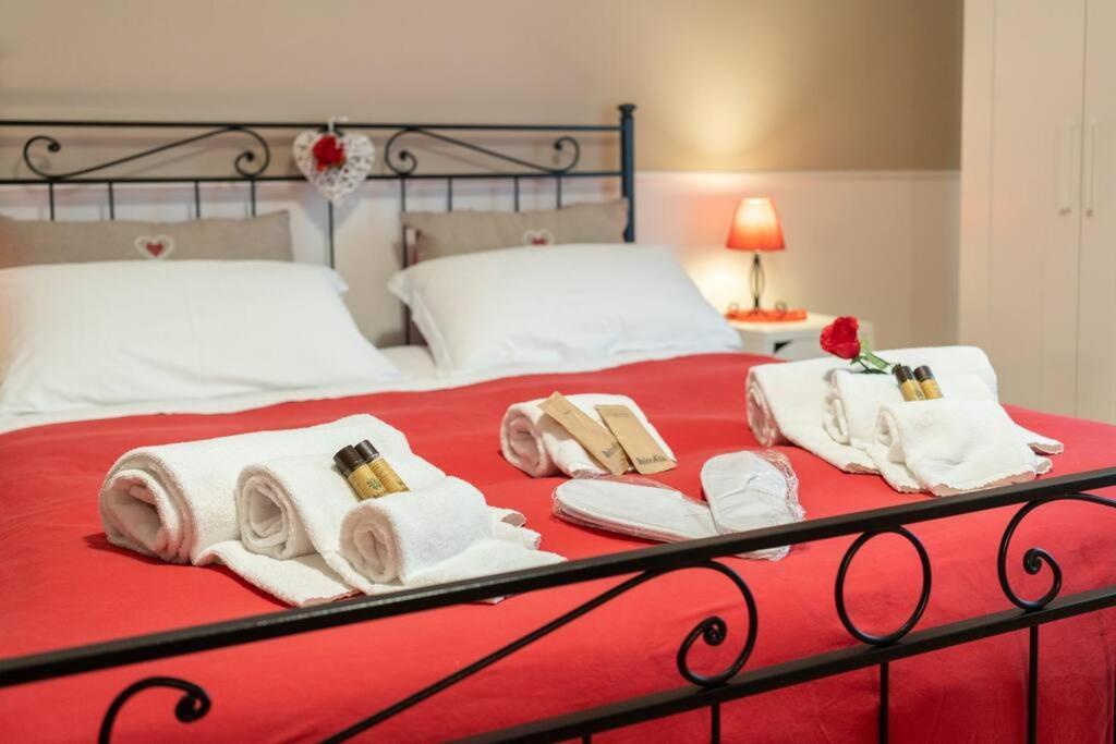 Terrazze Italiane City Center - Red Apartment Верона Екстериор снимка